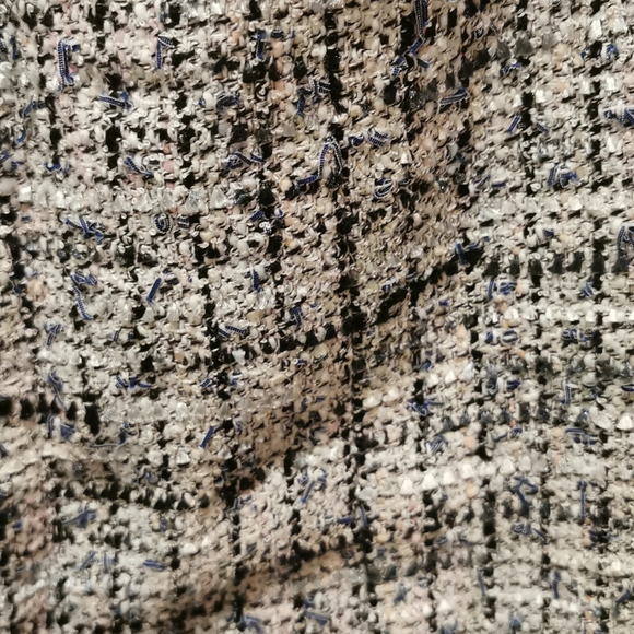 Ann Taylor skirt - Picture 3 of 4